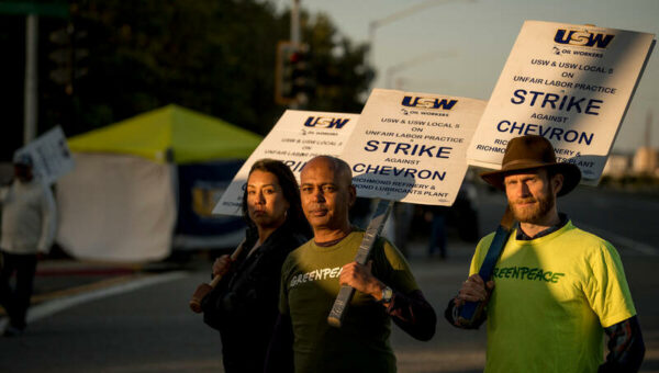 Activists Join USW Chevron Strike in Richmond, California